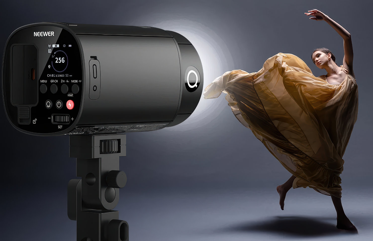 NEEWER Q120 120Ws 2.4G TTL Outdoor Studio Flash - Photo, Video 